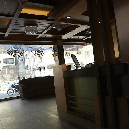 Hotel Sri Sai Krupa Hyderabad Esterno foto