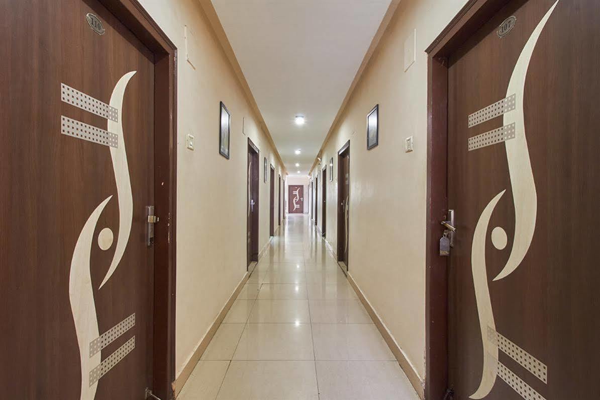 Hotel Sri Sai Krupa Hyderabad Esterno foto