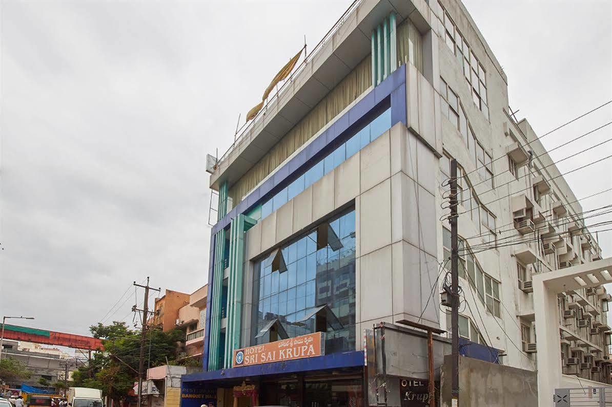 Hotel Sri Sai Krupa Hyderabad Esterno foto